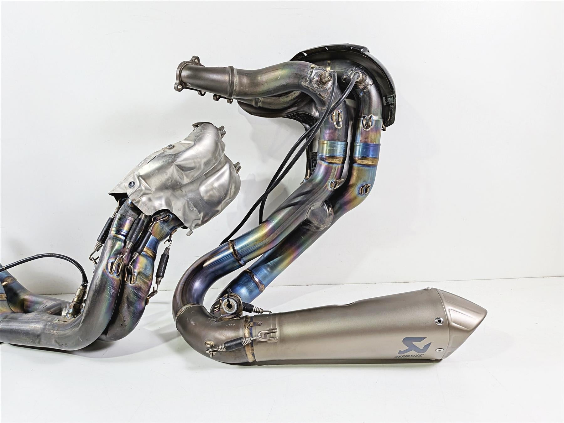 22-24 Ducati Panigale V4 S Akrapovic Titanium Full Exhaust System -Read 96482081A-Mototech271