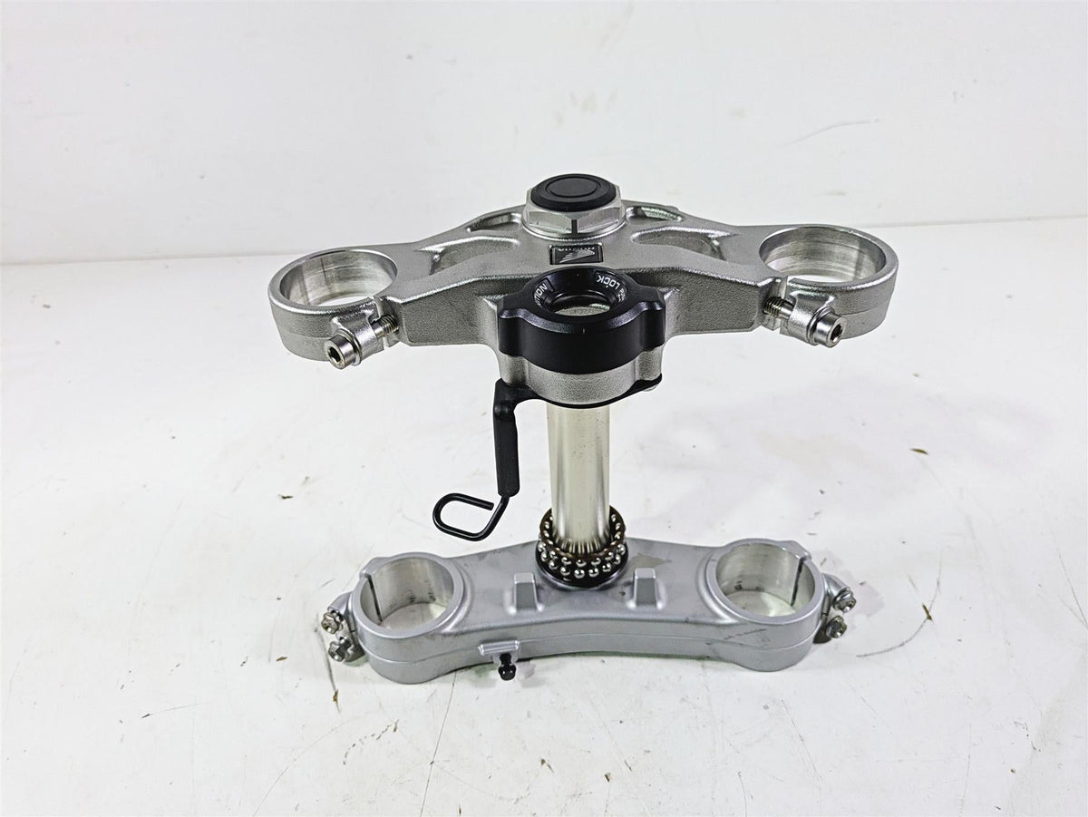 2008 Honda CBR1000RR SC59 Upper Lower Triple Tree Set 53300-MFL-000 {{ shop.shopifyCountryName }} - Mototech271