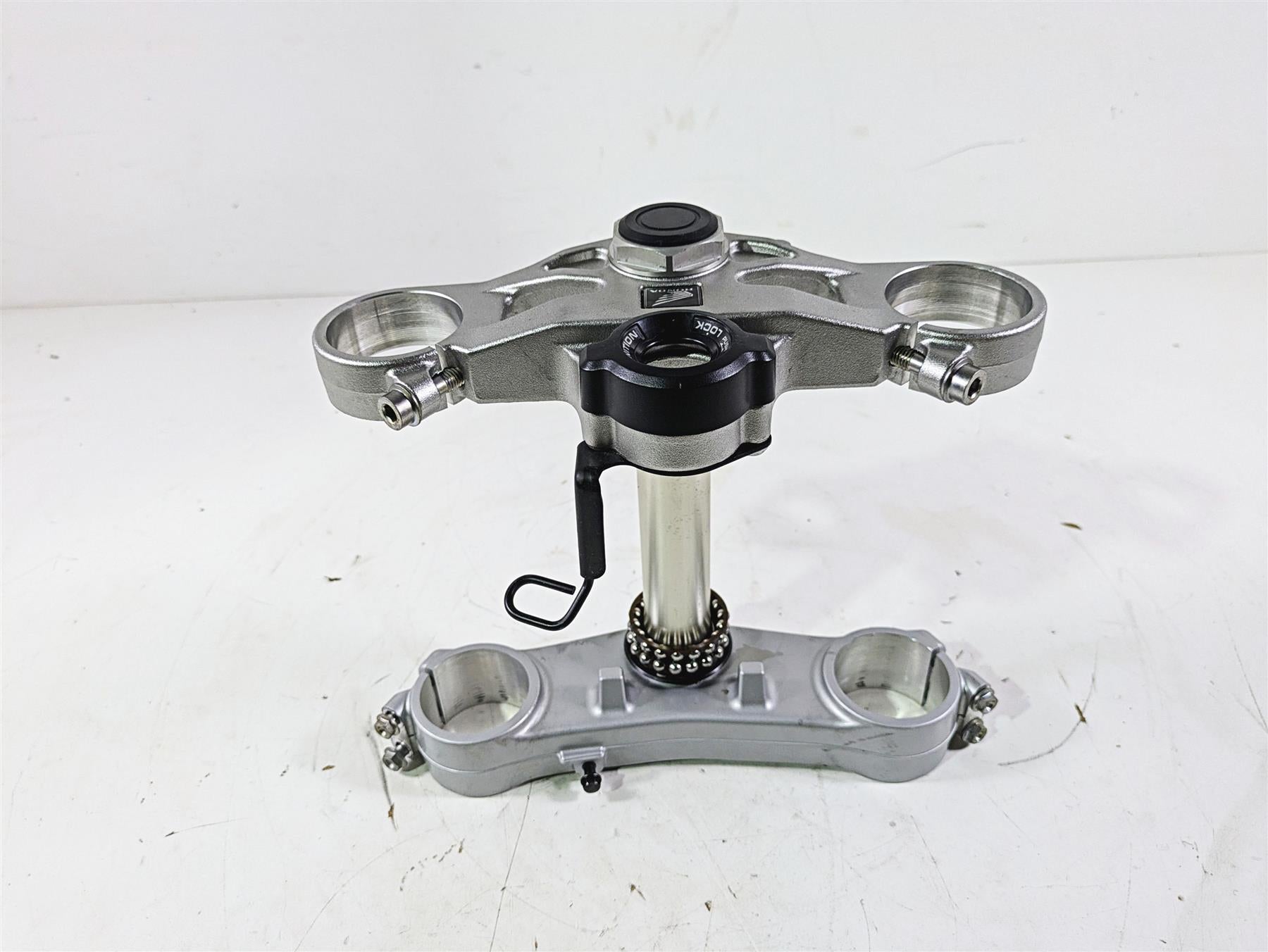 2008 Honda CBR1000RR SC59 Upper Lower Triple Tree Set 53300-MFL-000 {{ shop.shopifyCountryName }} - Mototech271