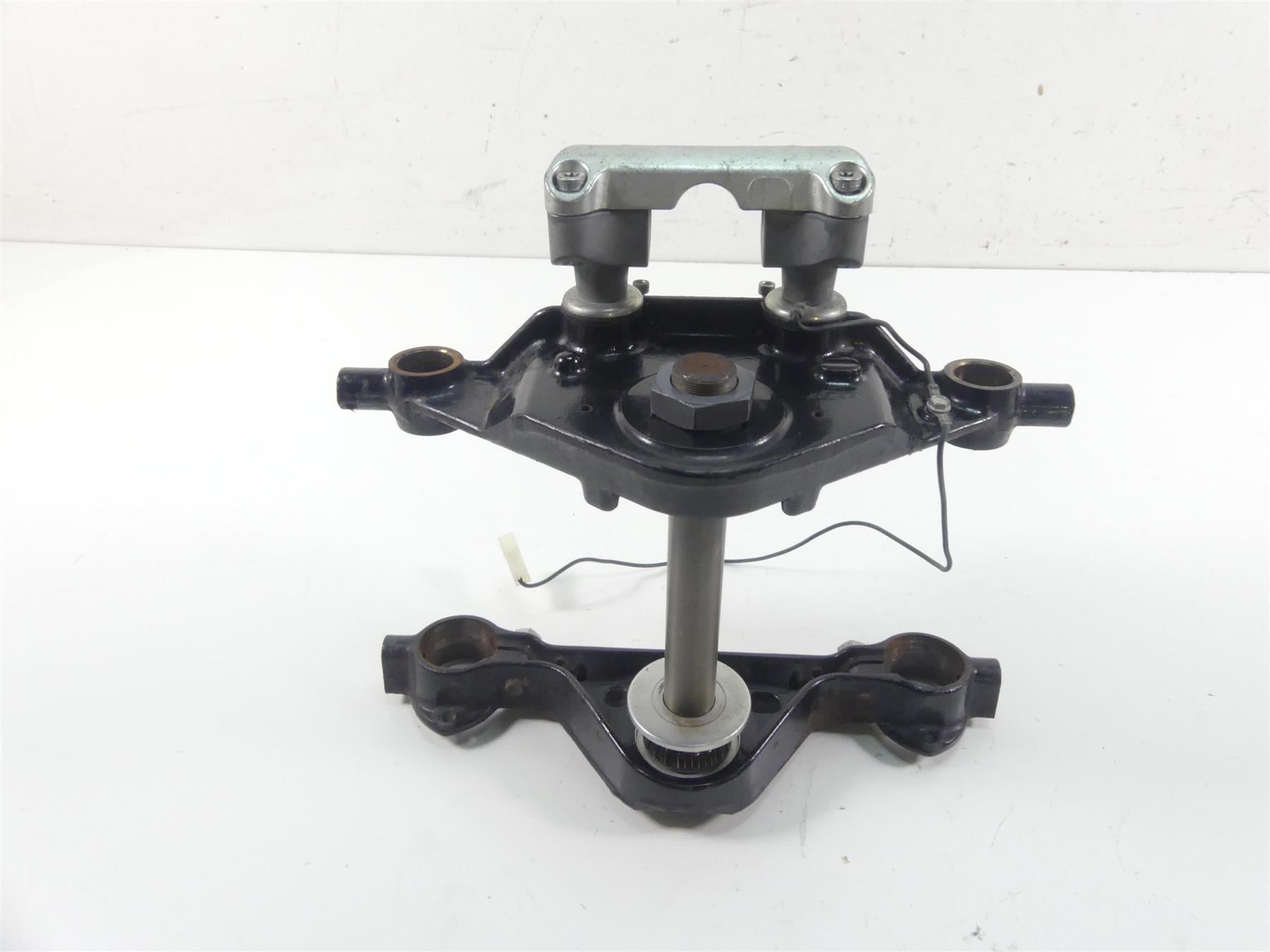 2013 Harley Touring FLTRX Road Glide Triple Tree Riser Clamp Set 45446-09 {{ shop.shopifyCountryName }} - Mototech271