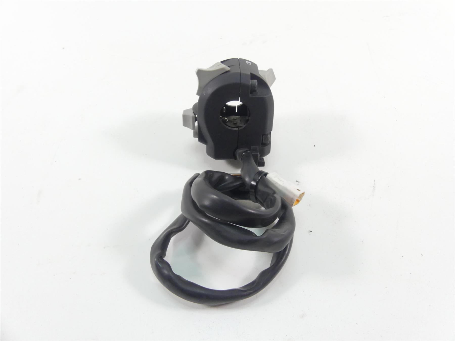 2017 Ducati 939 S Supersport Left Hand Turn Signal Control Switch 65110241C {{ shop.shopifyCountryName }} - Mototech271