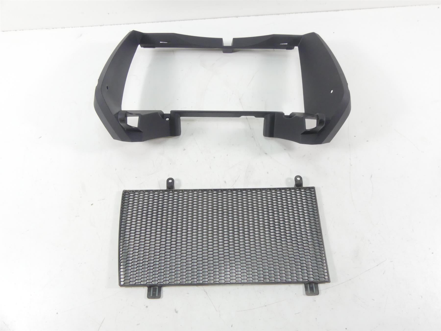 2009 BMW F800GS K72 Radiator Cooler Air Duct Guard Protector Set 46637698571