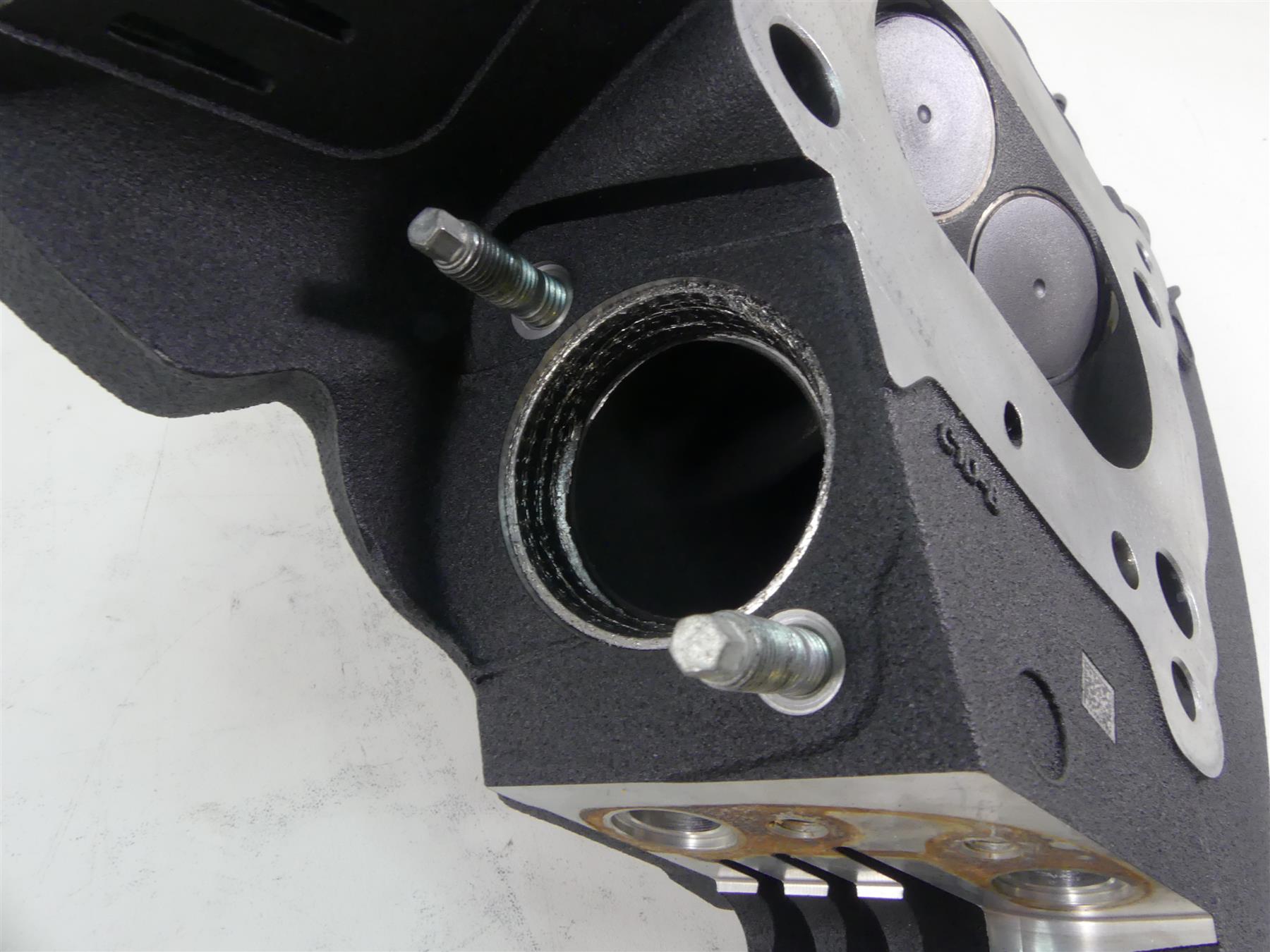 2018 Harley FLHC Softail Heritage Rear Cylinder Head Cylinderhead M8 16500404 {{ shop.shopifyCountryName }} - Mototech271