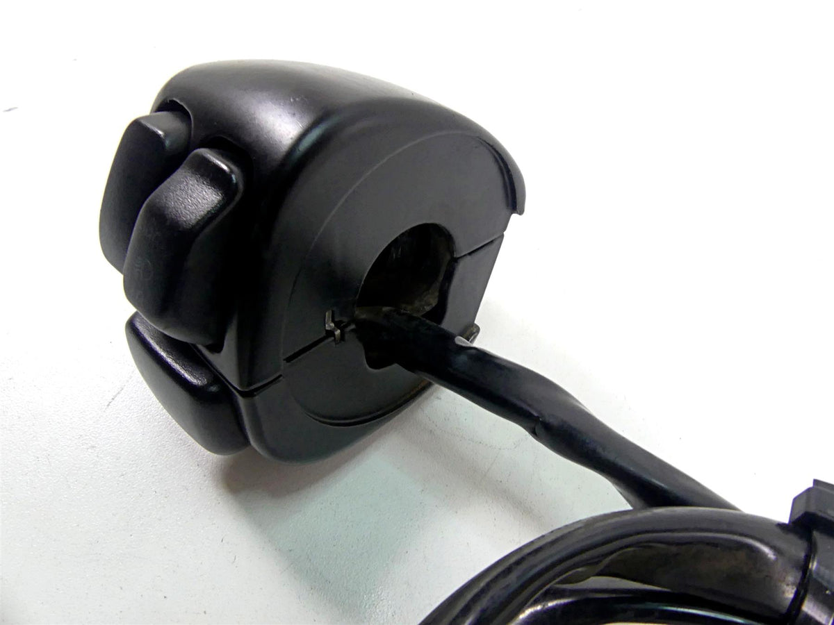 2009 Harley XR1200 Sportster Left Hand Lights Horn Control Switch 71682-06A {{ shop.shopifyCountryName }} - Mototech271