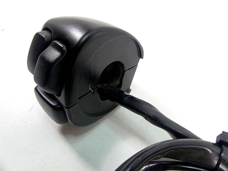 2009 Harley XR1200 Sportster Left Hand Lights Horn Control Switch 71682-06A {{ shop.shopifyCountryName }} - Mototech271