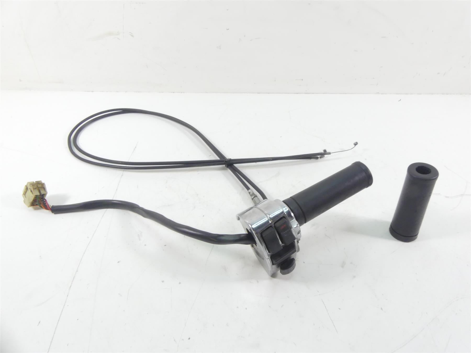 1989 Harley Touring FLTC Tour Glide Right Start Stop Control Switch 71595-86 {{ shop.shopifyCountryName }} - Mototech271