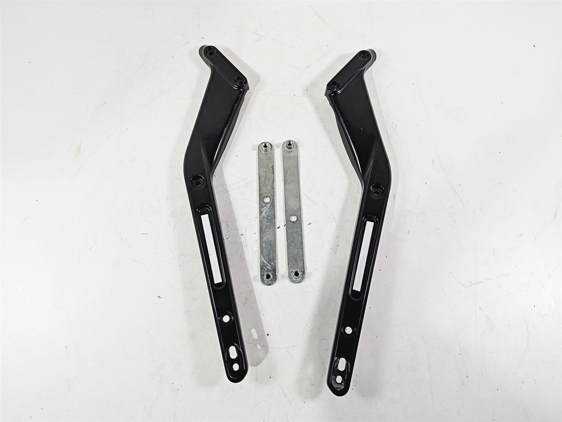 2018 Harley FXBR Softail Breakout Rear Fender Support Set 59500429 59500430 {{ shop.shopifyCountryName }} - Mototech271