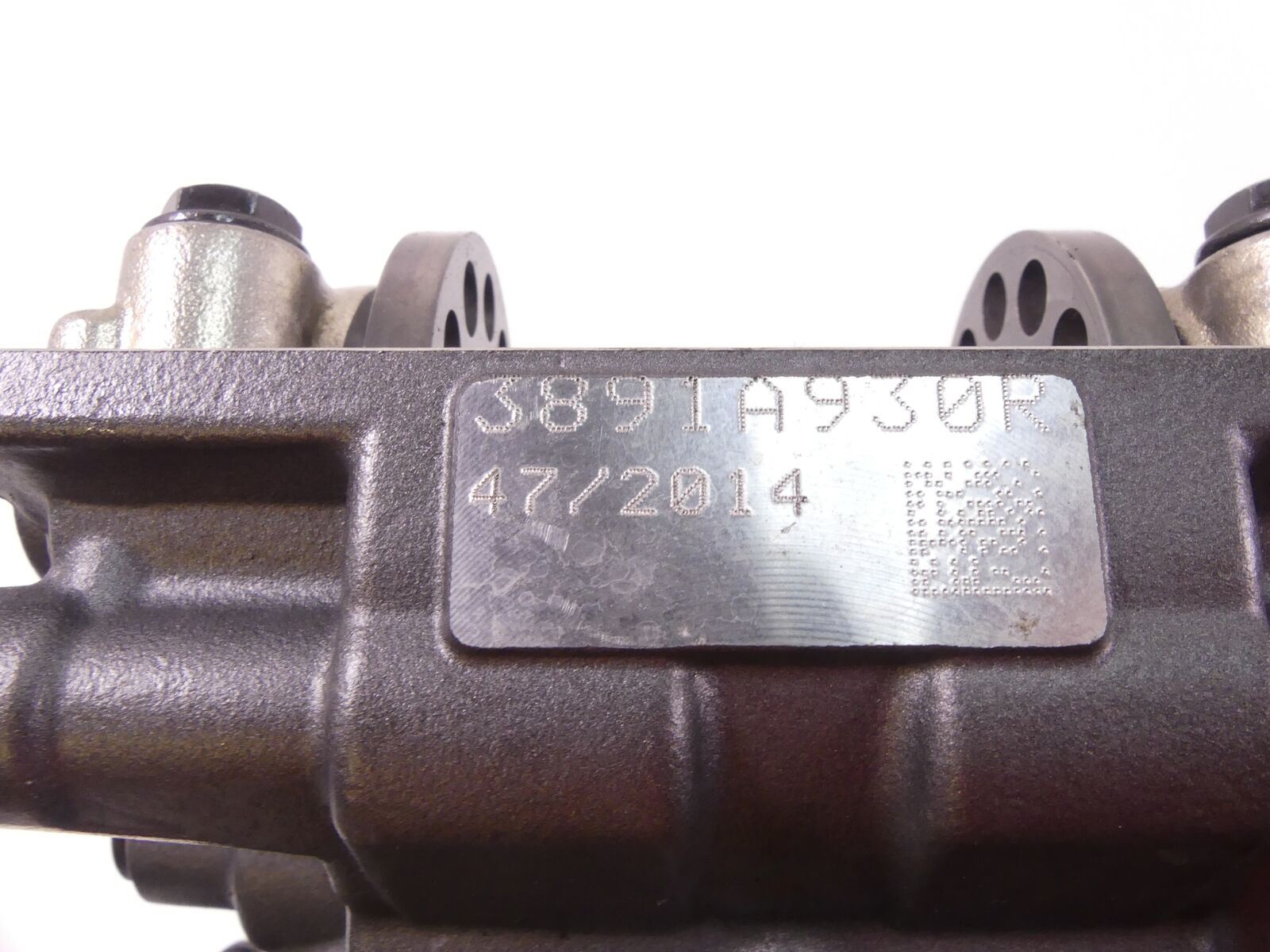 2015 Ducati Diavel Carbon Complete Rear Vertical Cylinder Head 30123564AB {{ shop.shopifyCountryName }} - Mototech271