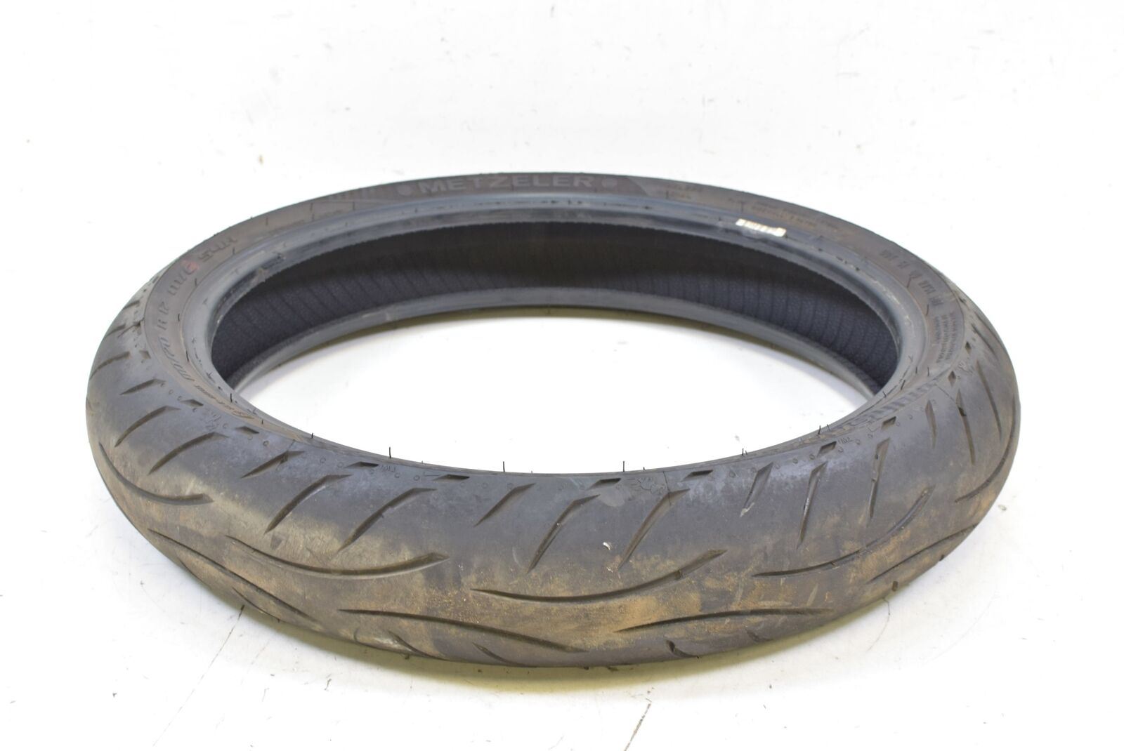 Used Front Tire Metzeler Sportec M5 Interact 110/70-17 DOT1817 2409800 {{ shop.shopifyCountryName }} - Mototech271