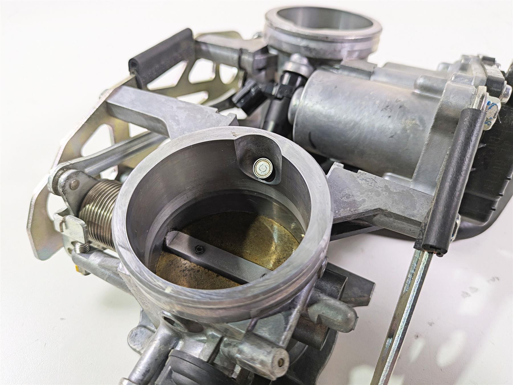 2017 KTM 1290 Super Duke GT Throttle Body Fuel Injectors Keihin 61341001000 {{ shop.shopifyCountryName }} - Mototech271