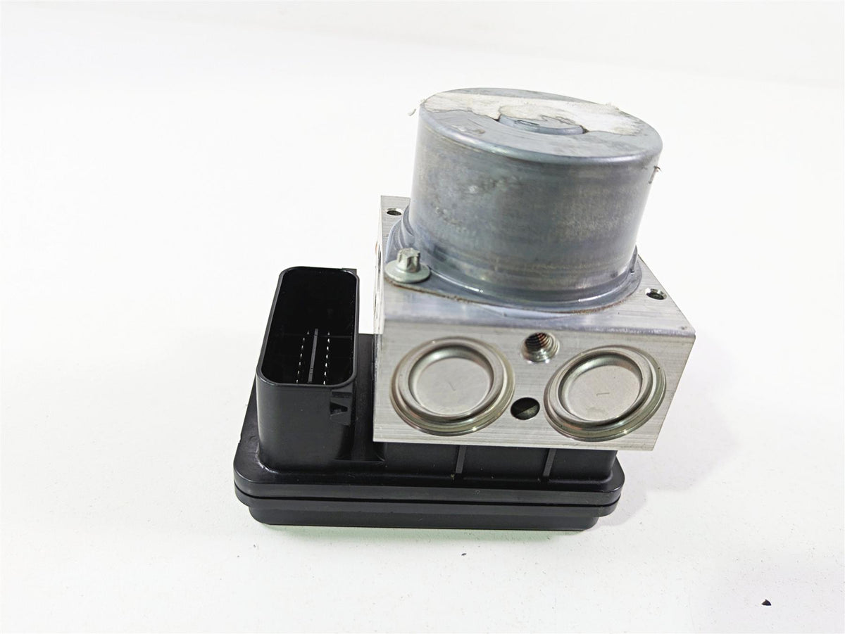 2018 Ducati Scrambler Desert Sled 800 Abs Brake Pump Control Module 54240521F {{ shop.shopifyCountryName }} - Mototech271