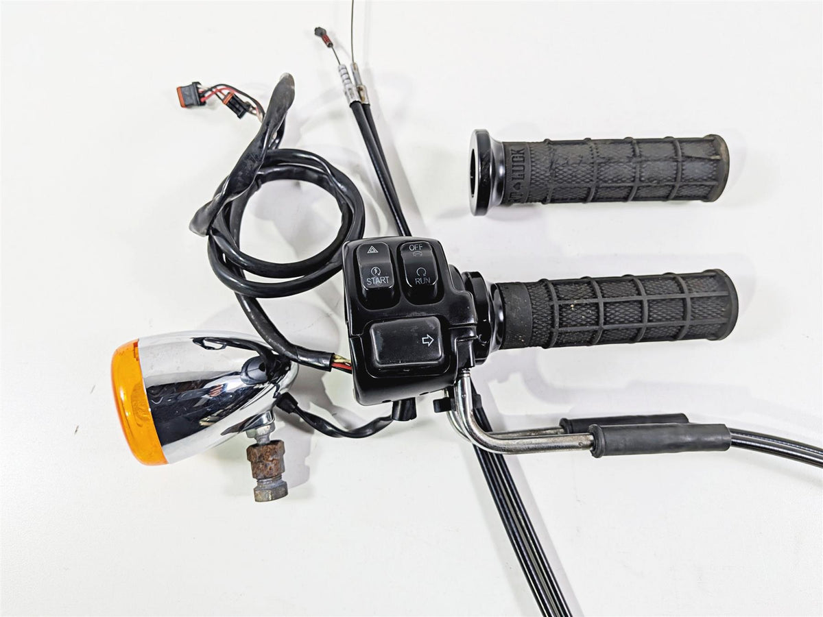 2014 Harley FXDL Dyna Low Rider Right Hand Control Switch + Blinker 72944-12 {{ shop.shopifyCountryName }} - Mototech271