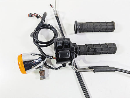 2014 Harley FXDL Dyna Low Rider Right Hand Control Switch + Blinker 72944-12 {{ shop.shopifyCountryName }} - Mototech271