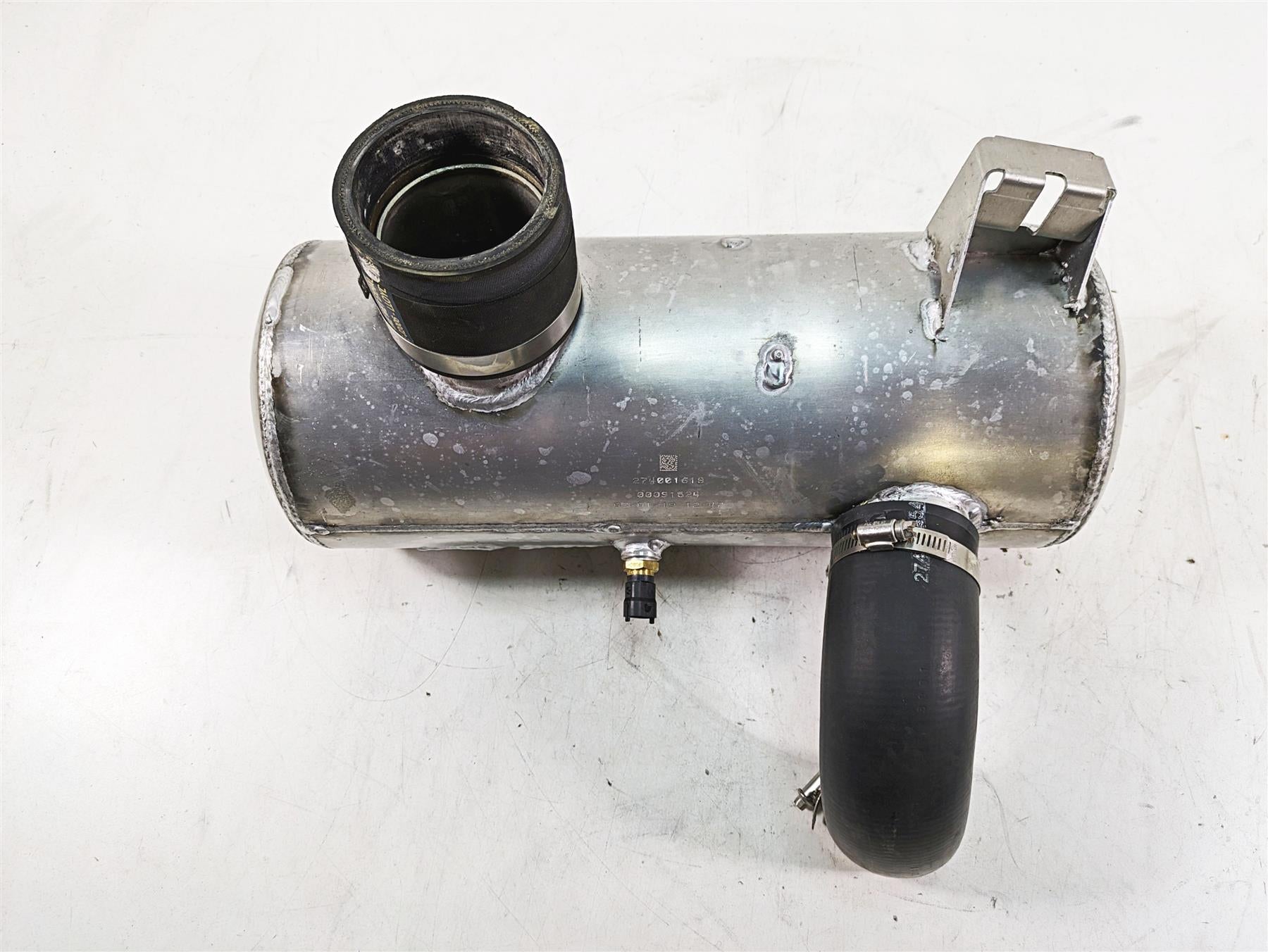 2019 Sea-Doo Spark 900 Trixx Exhaust Muffler Pipe Silencer 274001618 {{ shop.shopifyCountryName }} - Mototech271