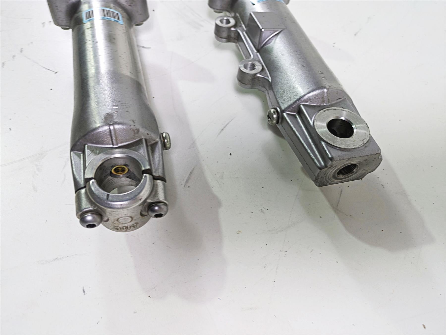 2008 Harley FLSTC Softail Heritage Straight Front Fork Leg Set 41mm 45915-08A {{ shop.shopifyCountryName }} - Mototech271