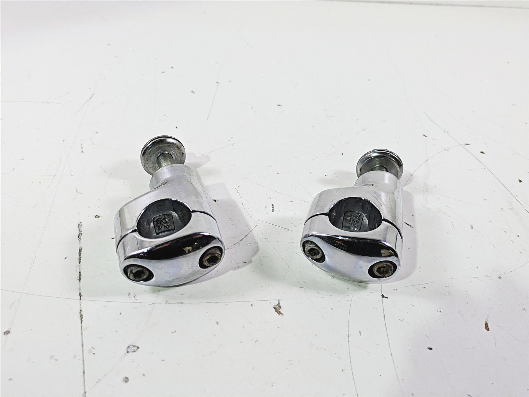 2007 Harley FXDWG Dyna Wide Glide Handlebar Riser Holder Clamp Mount 56613-06 {{ shop.shopifyCountryName }} - Mototech271