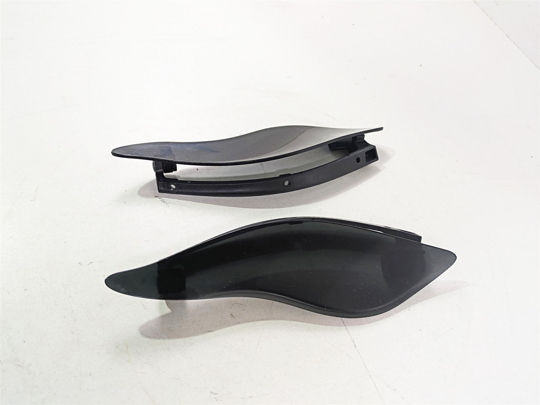 2015 Harley Touring FLHTKL Electra Glide Left Right Wind Deflector Set 57200012 {{ shop.shopifyCountryName }} - Mototech271