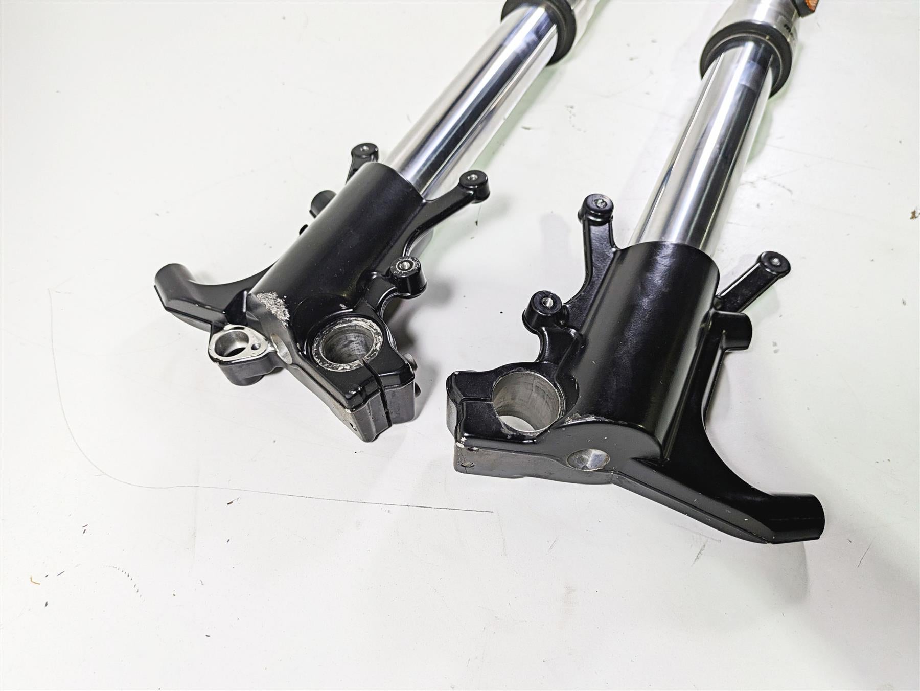 2016 Moto Guzzi Stelvio 1200 8V NTX 2A Series Front Fork Leg Set 887091 887092 {{ shop.shopifyCountryName }} - Mototech271