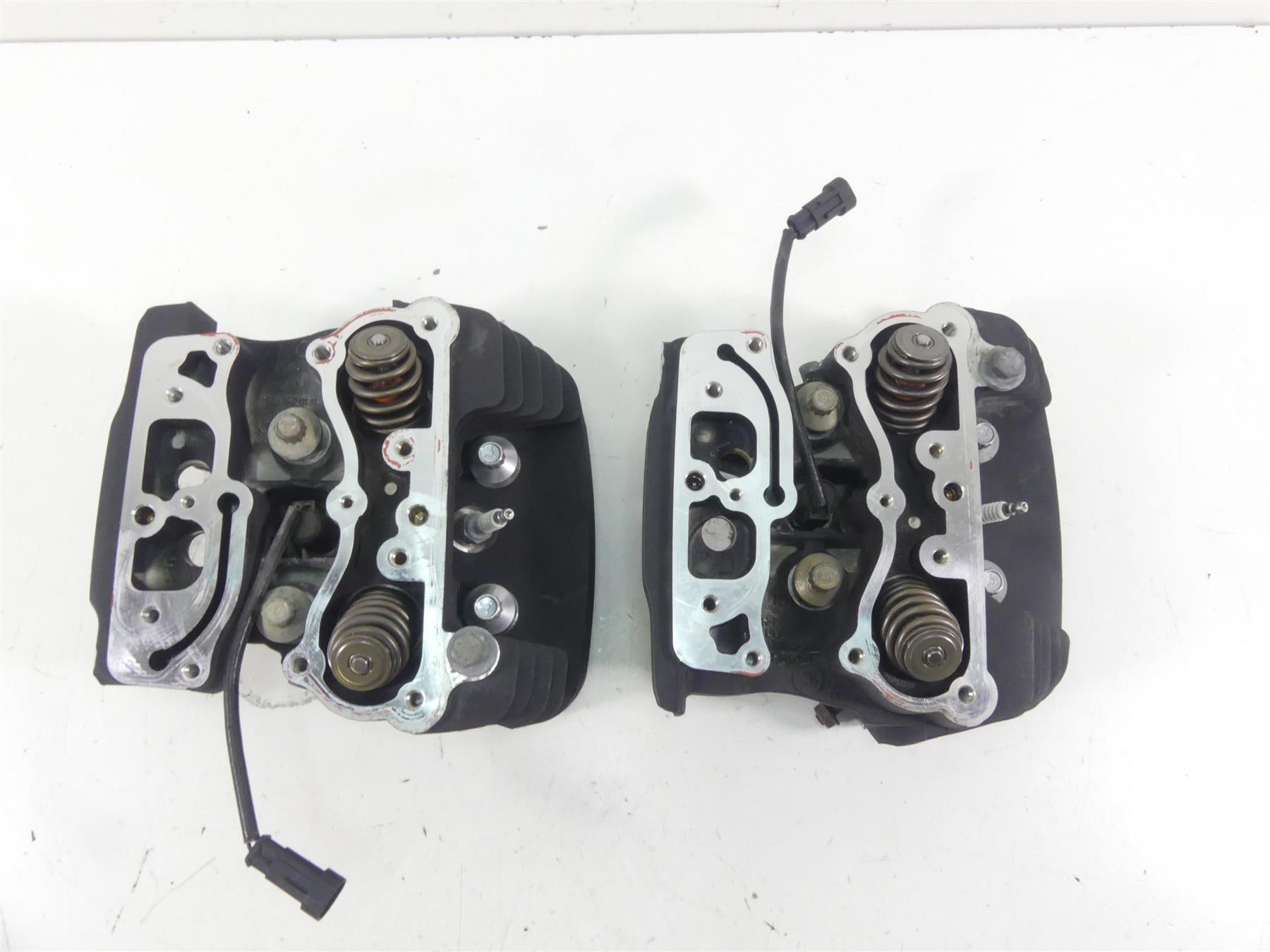 2015 Harley FXDF Dyna Fat Bob Cylinderhead Cylinder Head 103ci Set 17193-06 {{ shop.shopifyCountryName }} - Mototech271
