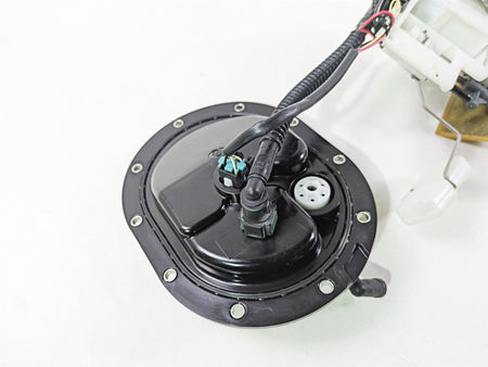 2017 Indian Chieftain Limited Fuel Gas Petrol Pump -Tested 2521787 2522160 {{ shop.shopifyCountryName }} - Mototech271