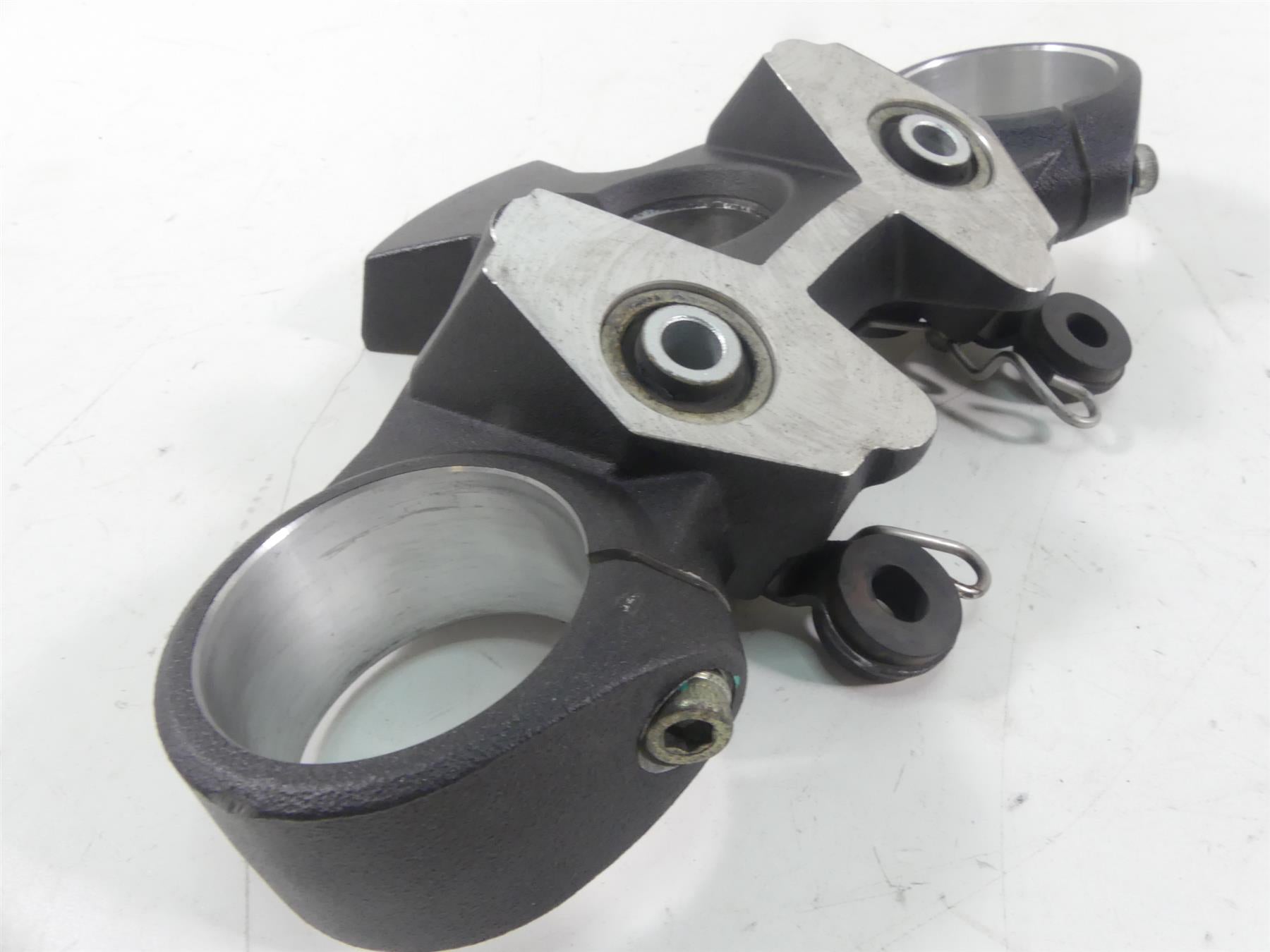 2013 Ducati Streetfighter 848 Upper Triple Tree Steering Clamp 53mm 34110711A {{ shop.shopifyCountryName }} - Mototech271