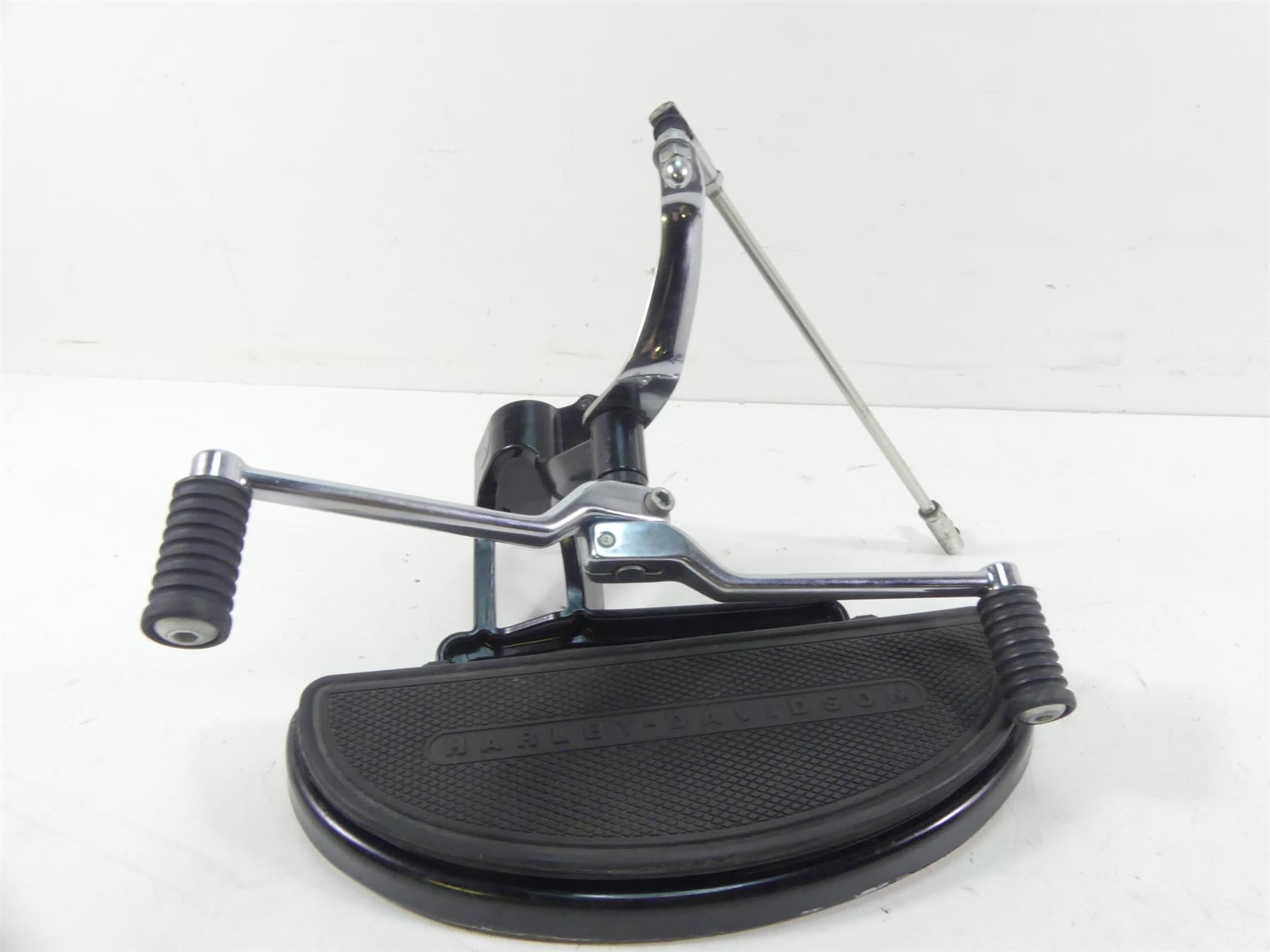 2015 Harley FLS Softail Slim Left Front Floorboard Peg & Shifter 33630-07 | Mototech271