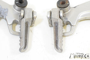 2005 Kawasaki ZZR1200 ZX1200 Rear Footpeg Peg Rest Set 35063-1219-458 | Mototech271