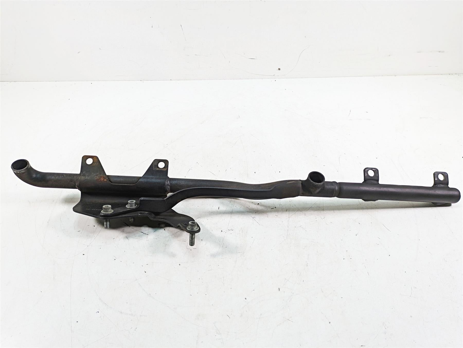 2007 Harley Sportster XL1200 C Muffler Interconnect Crossover Bracket 64855-04 {{ shop.shopifyCountryName }} - Mototech271