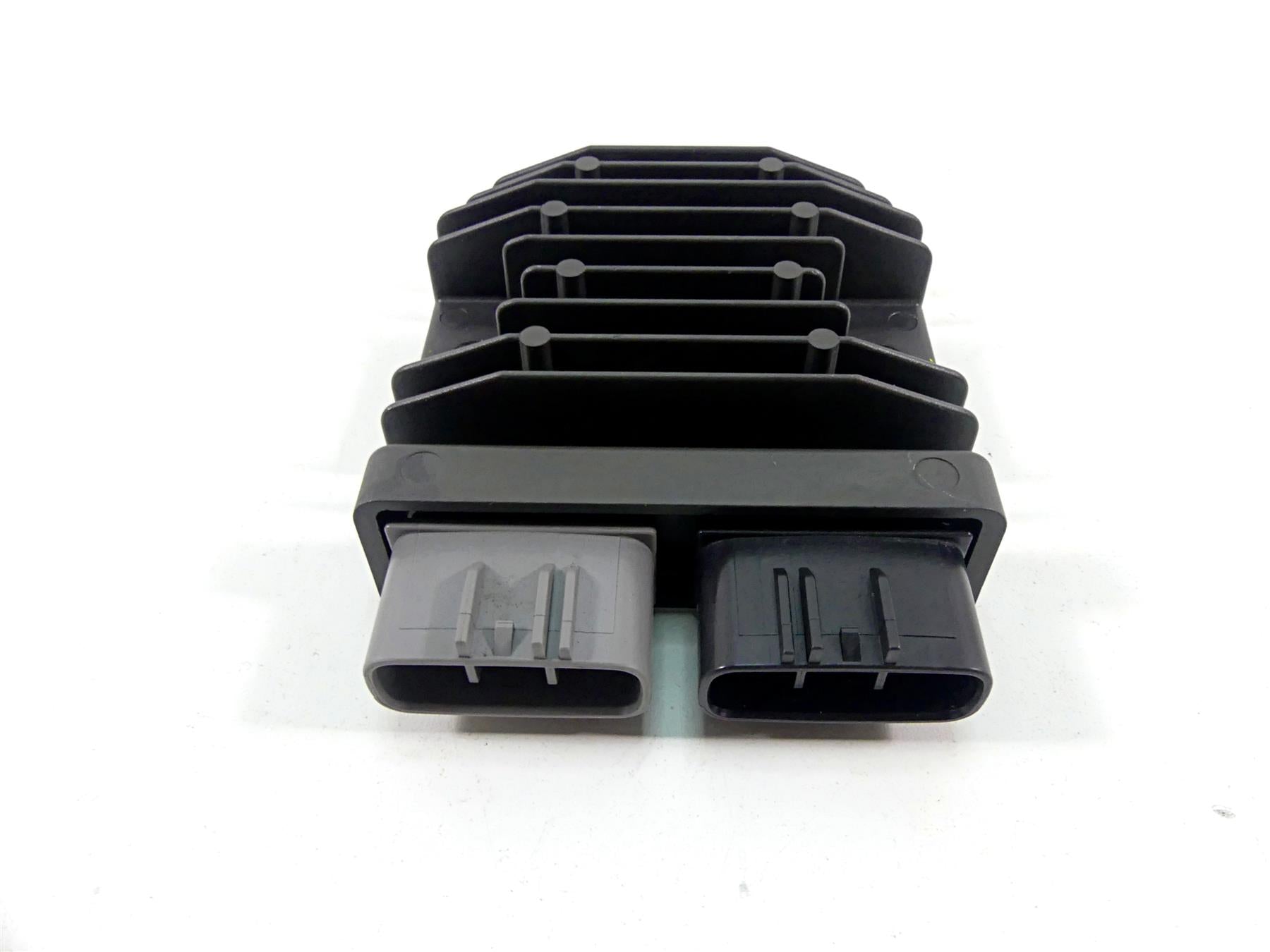2012 Yamaha VMX17 VMAX 1700 Rectifier Voltage Regulator 1D7-81960-00-00 FH020AA {{ shop.shopifyCountryName }} - Mototech271