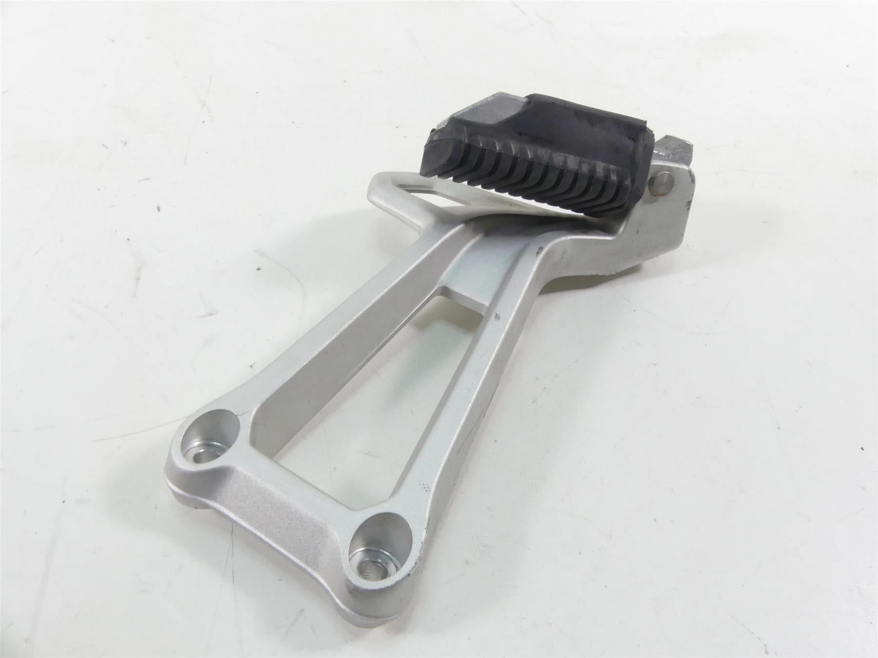 2020 BMW F850 GS K81 Rallye Right Rear Passenger Footpeg Foot Peg 46718564827 {{ shop.shopifyCountryName }} - Mototech271