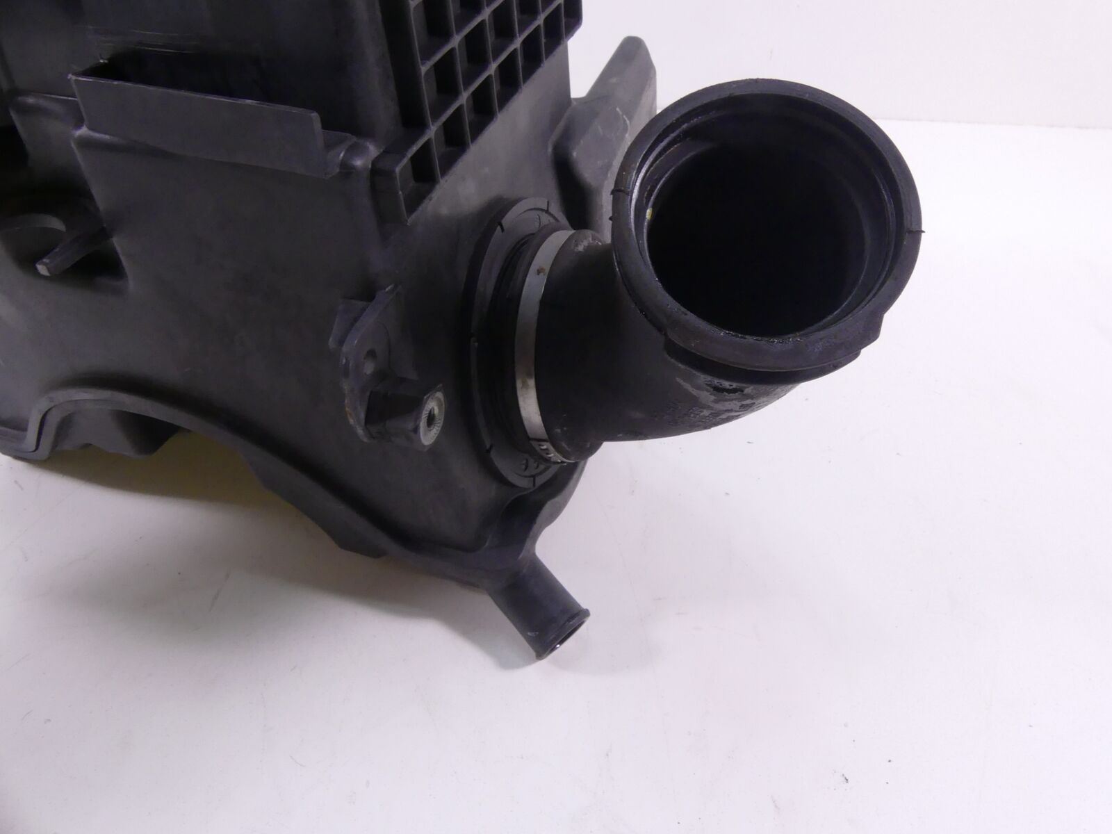 2008 BMW R1200R K27 Air Box Filter Breather Cleaner + Tubes & Ram 13717677655 {{ shop.shopifyCountryName }} - Mototech271