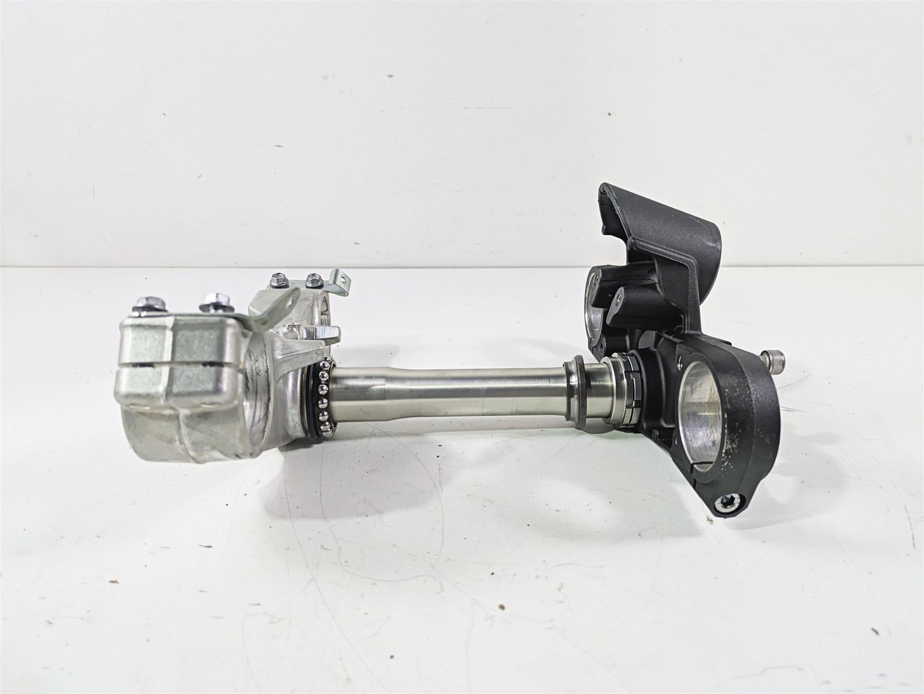 2023 Kawasaki ZX1400 ZX14R Ninja Upper Lower Triple Tree Set 44037-0039 {{ shop.shopifyCountryName }} - Mototech271