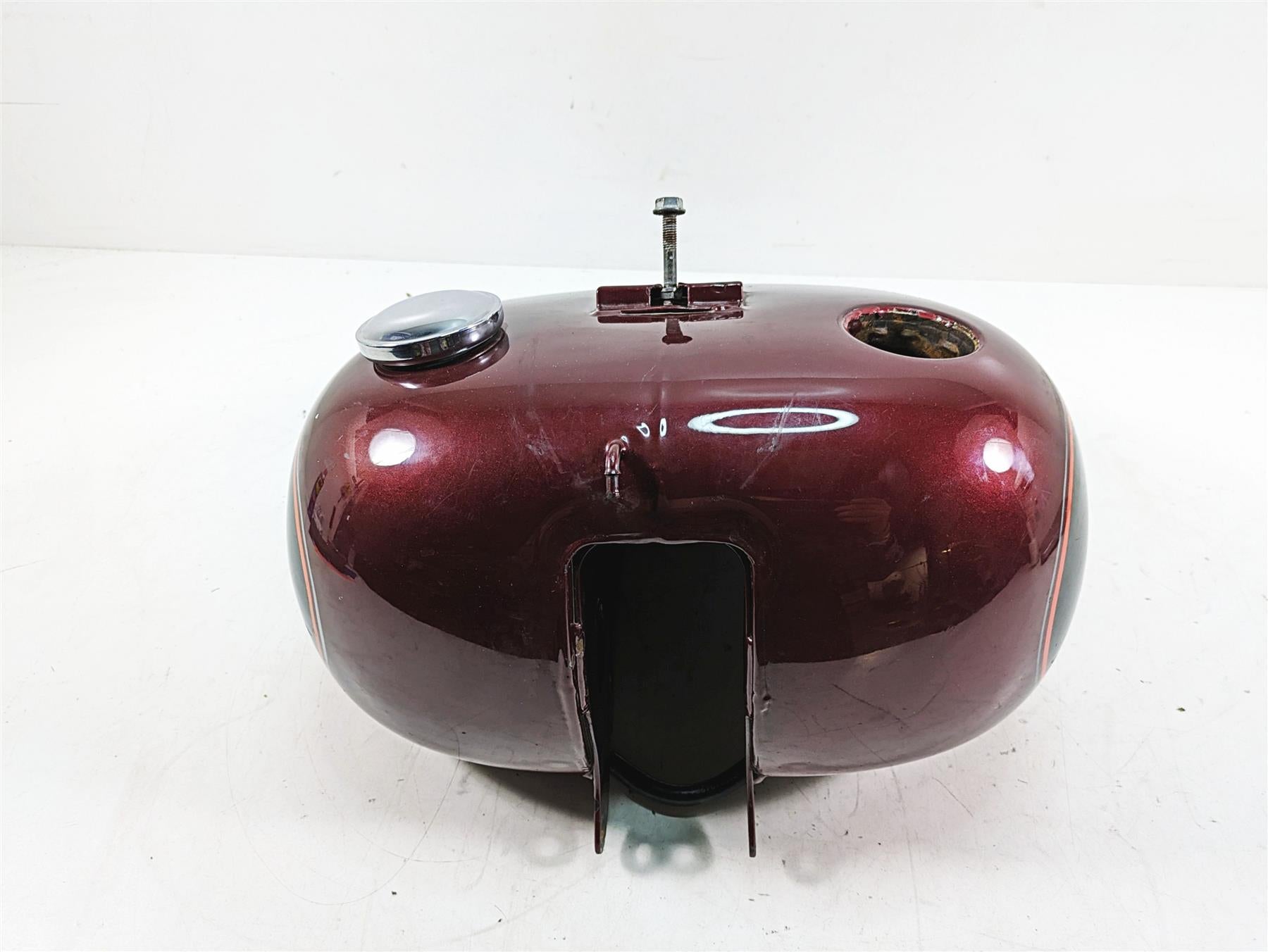 2013 Harley Softail FLSTFB Fat Boy Lo Fuel Gas Petrol Tank - Read 61625-11 {{ shop.shopifyCountryName }} - Mototech271