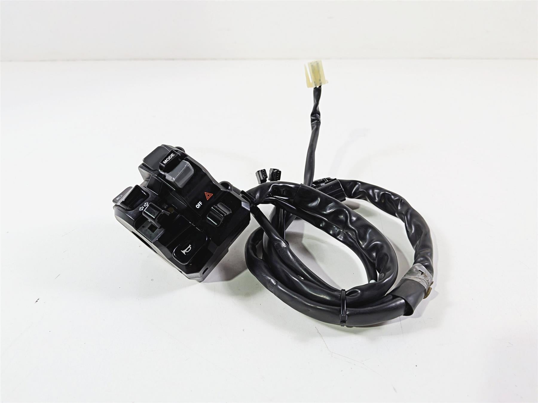 2022 Yamaha YZF R1 R1M RN65 Left Hand Mode Light Control Switch B3L-83969-01-00-Mototech271