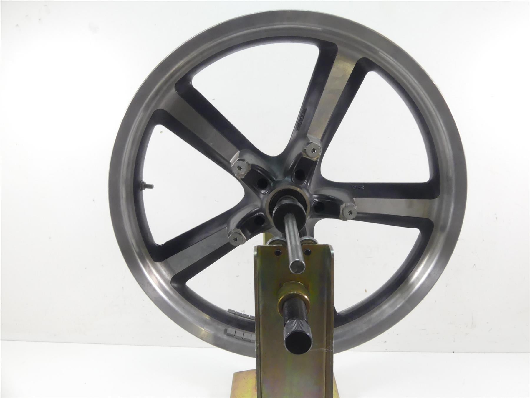 2012 Harley VRSCF Muscle Rod Straight 19x3 Front Wheel Rim 41670-09 {{ shop.shopifyCountryName }} - Mototech271