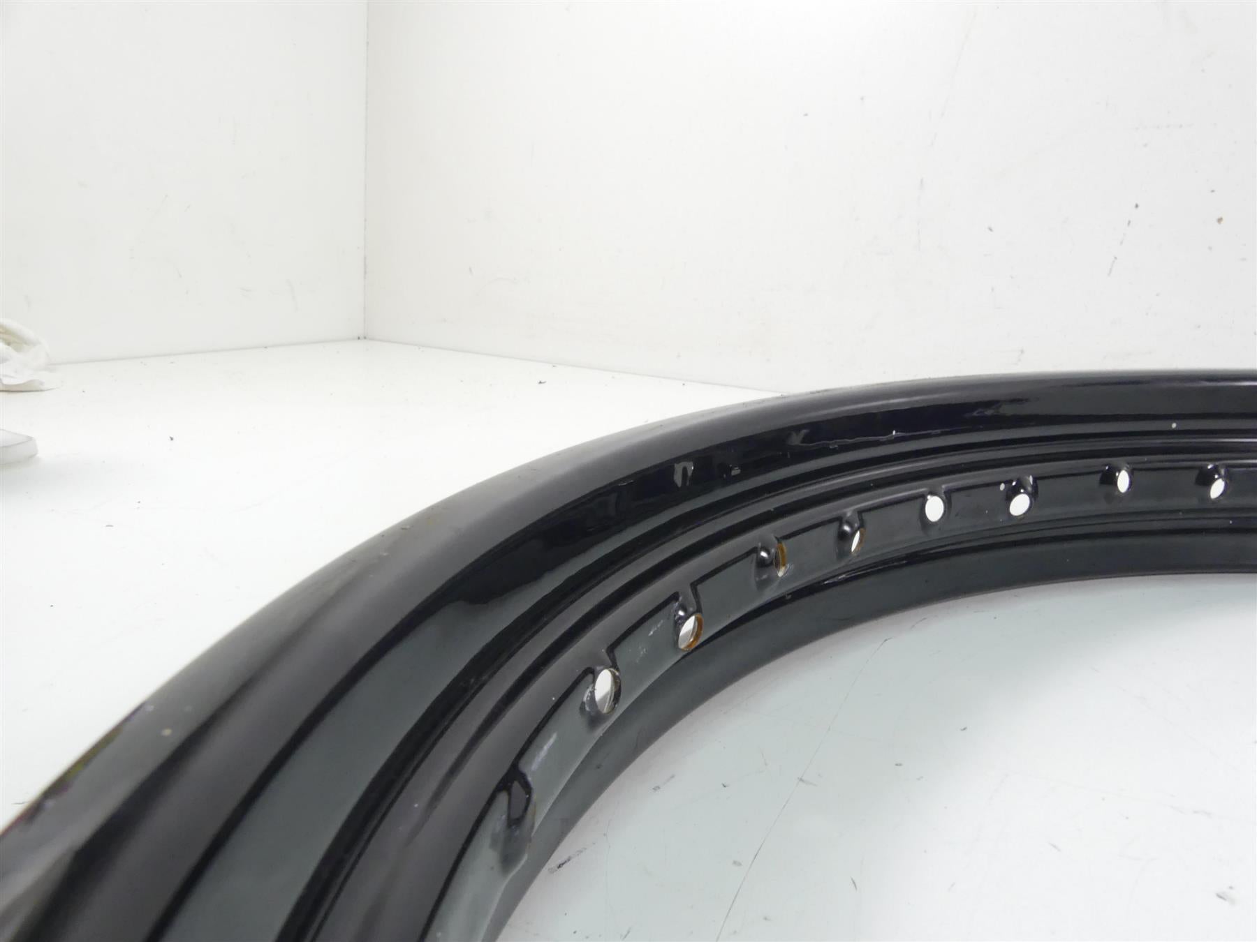 2010 Harley FXDWG Dyna Wide Glide Front Wheel Rim 21x2.15 41325-10 {{ shop.shopifyCountryName }} - Mototech271