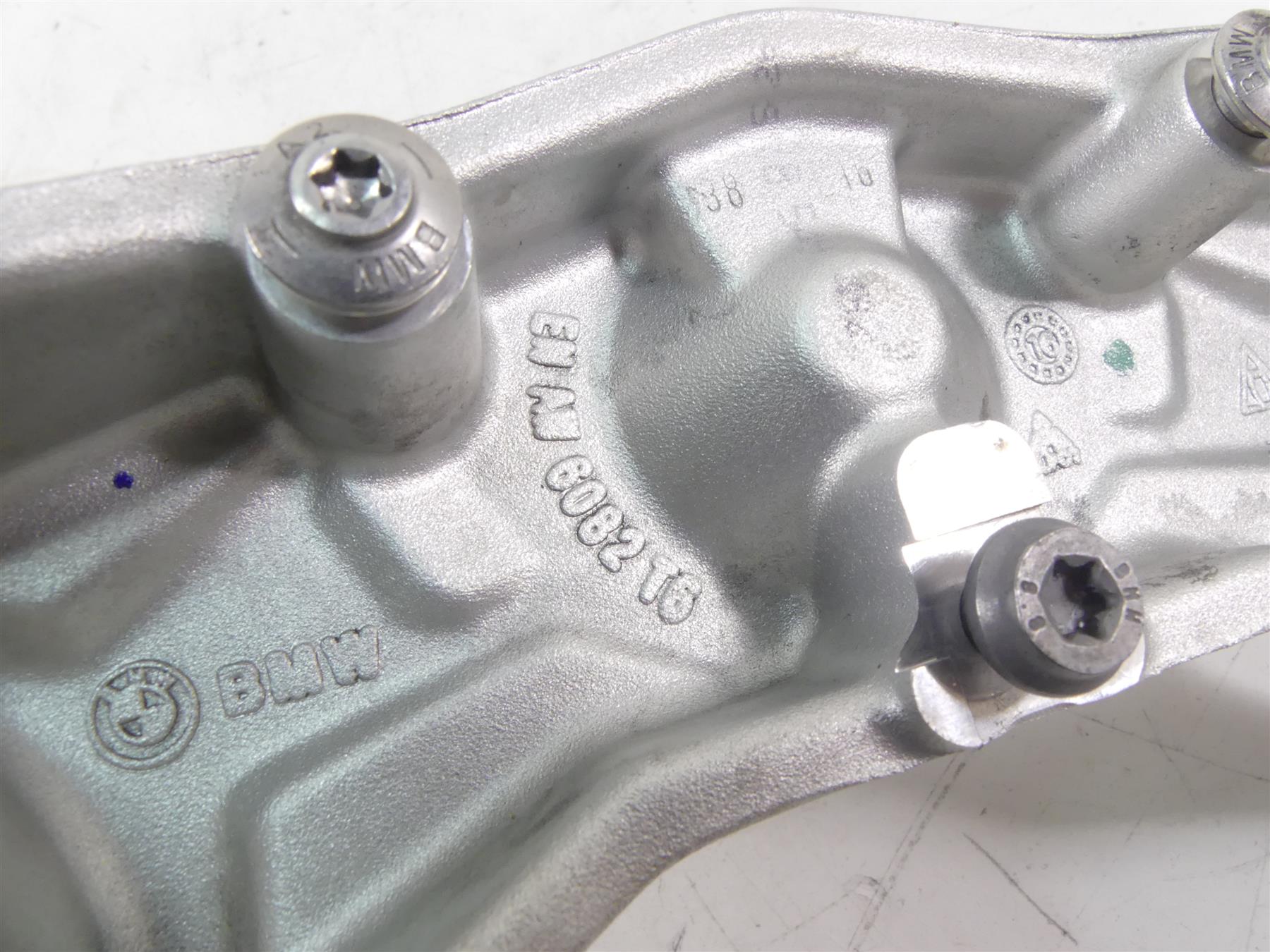2017 BMW R1200RT K52 Lower 54mm Triple Tree Steerin Clamp Ball Joint 31428549492 {{ shop.shopifyCountryName }} - Mototech271