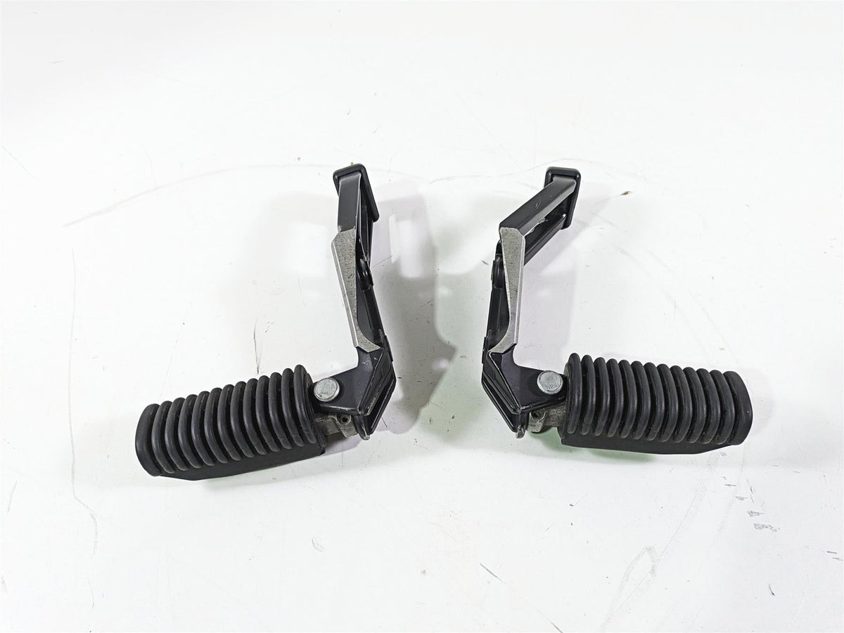 2004 BMW R1150GS R21 Passenger Footpeg Foot Peg Set 46712314761 46712314762 {{ shop.shopifyCountryName }} - Mototech271