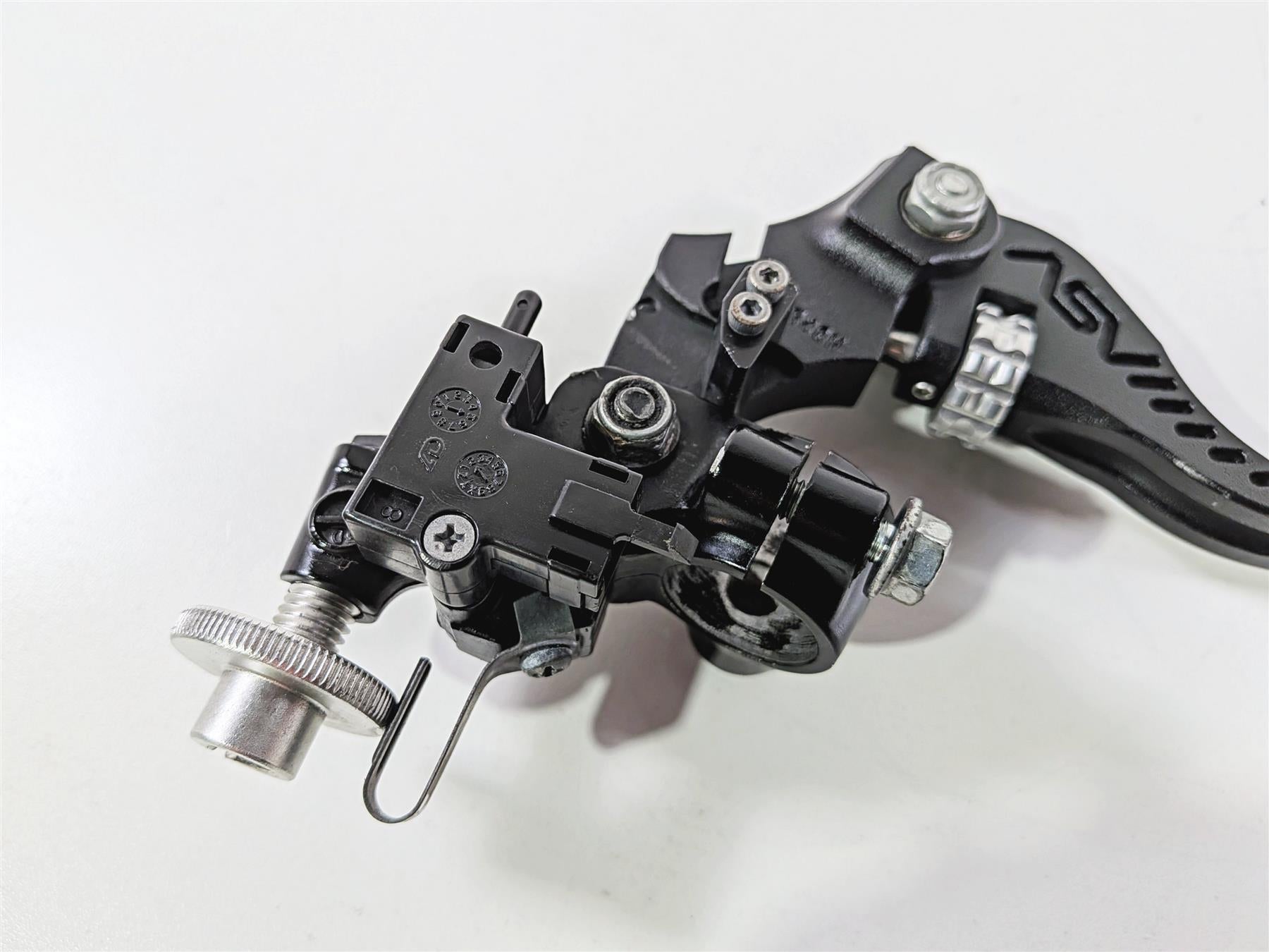 2016 Aprilia RSV 1100 Tuono V4 Factory Clutch Perch Lever & Adjustable ASF Lever 8909245 {{ shop.shopifyCountryName }} - Mototech271