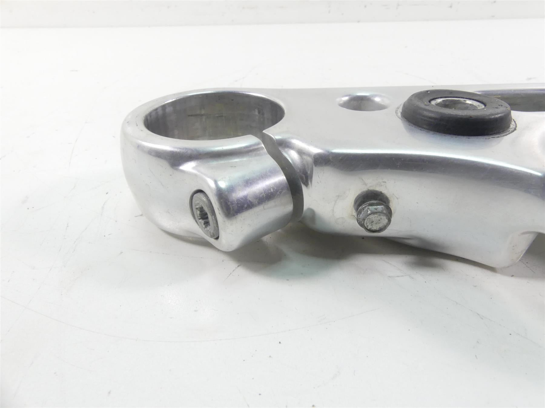 2010 Harley FXDWG Dyna Wide Glide Upper Triple Tree Steering Clamp 49mm 46700-08 {{ shop.shopifyCountryName }} - Mototech271