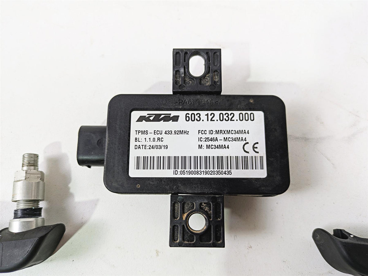 2020 KTM 1290 Super Adventure R Tire Pressure Module & Sensor Set 60312032000 {{ shop.shopifyCountryName }} - Mototech271