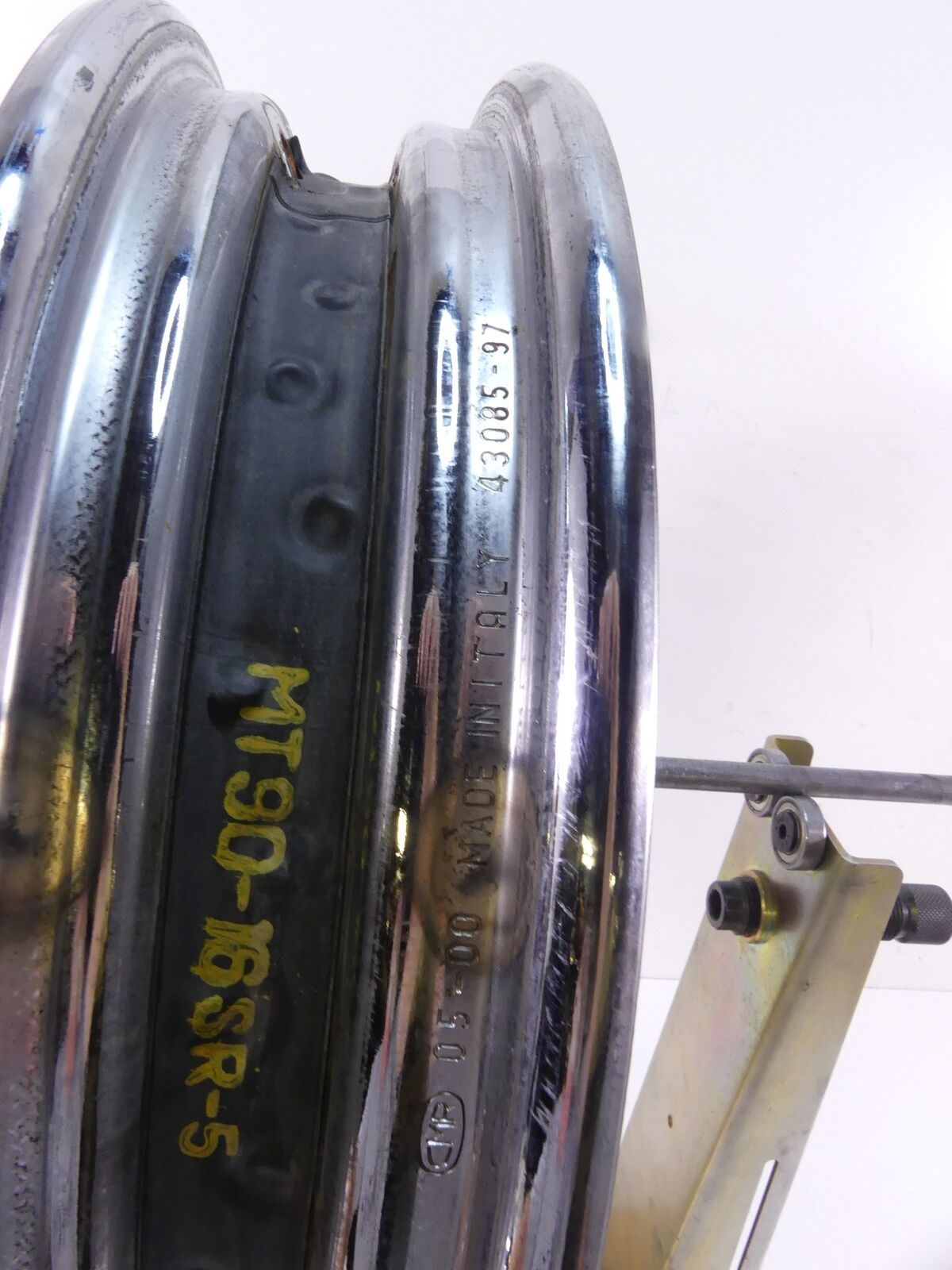 2001 Harley Softail FLSTC Heritage Front Straight 16x3 Wheel Rim 43005-05A {{ shop.shopifyCountryName }} - Mototech271
