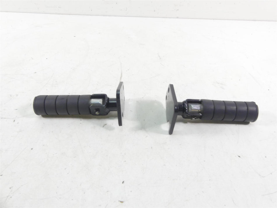 2002 Yamaha XVS1100 V-Star Rear Passenger Footpeg Foot Rest Set 5EL-27430-00-00 {{ shop.shopifyCountryName }} - Mototech271