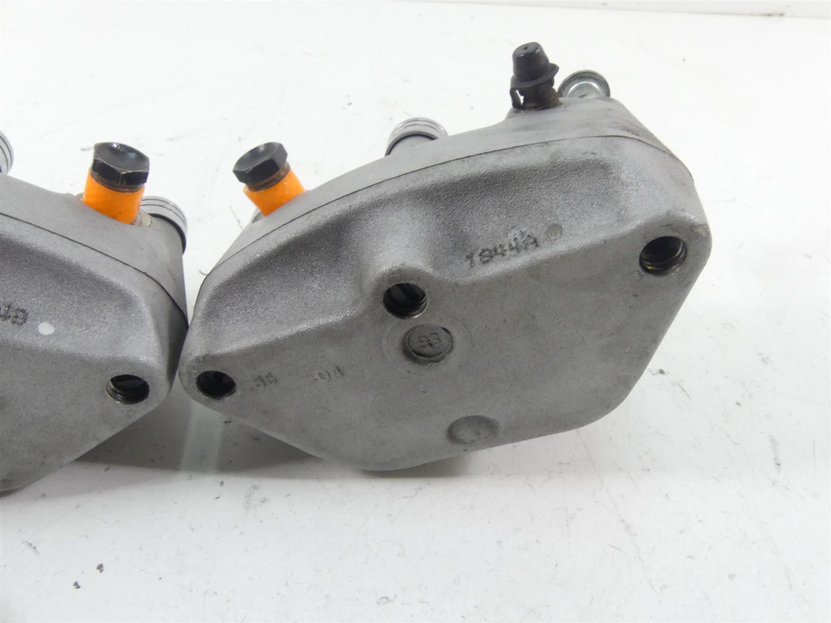2005 Harley Touring CVO FLHTCSE Electra Glide Front Brake Caliper Set 44382-99C {{ shop.shopifyCountryName }} - Mototech271