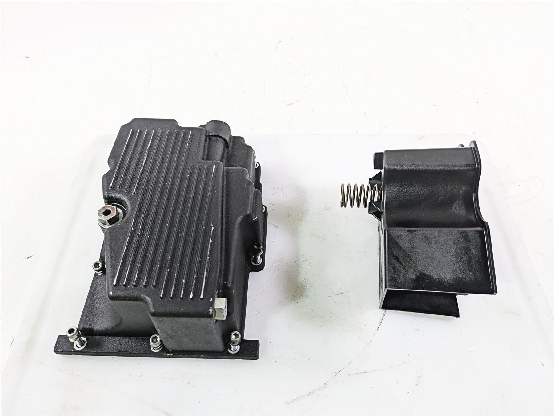 2017 Harley Dyna FXDB Street Bob Oil Pan Bottom Transmission Cover 26071-02 {{ shop.shopifyCountryName }} - Mototech271