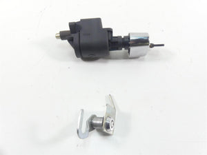 2013 Harley Touring FLHTP Electra Glide Ignition Switch Key Lock Set 71572-06