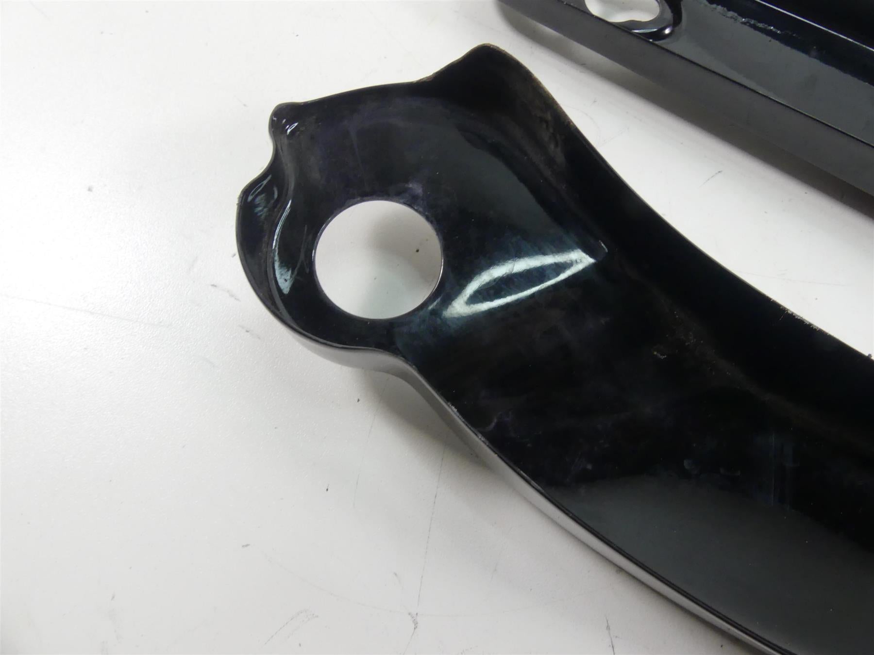 2010 Harley FXDWG Dyna Wide Glide Black Fender Struts Braces 59459-10 59461-10 {{ shop.shopifyCountryName }} - Mototech271
