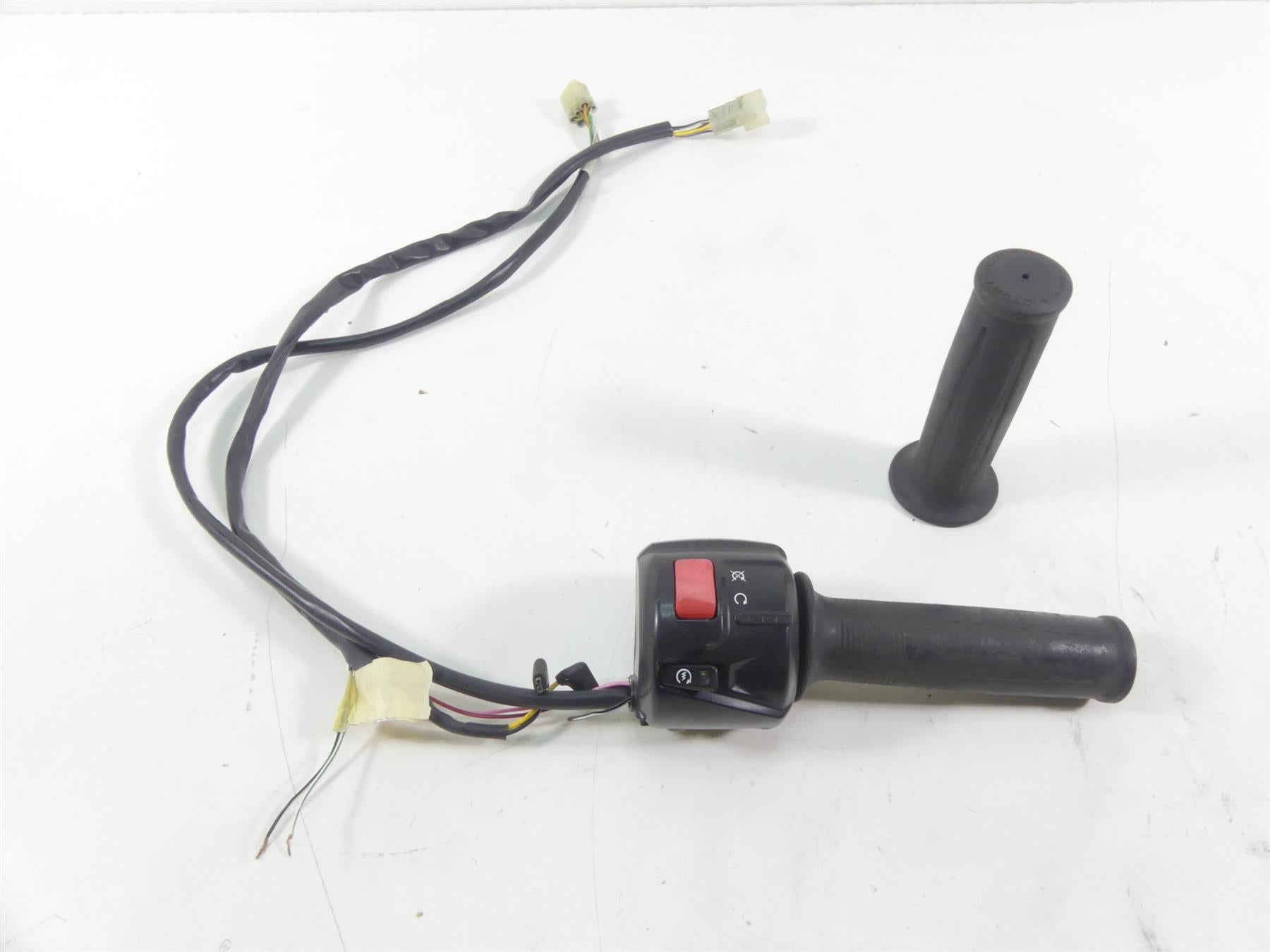 2017 Victory Octane 1200 Right Control Switch Start Throttle Set -Read 4014452 {{ shop.shopifyCountryName }} - Mototech271