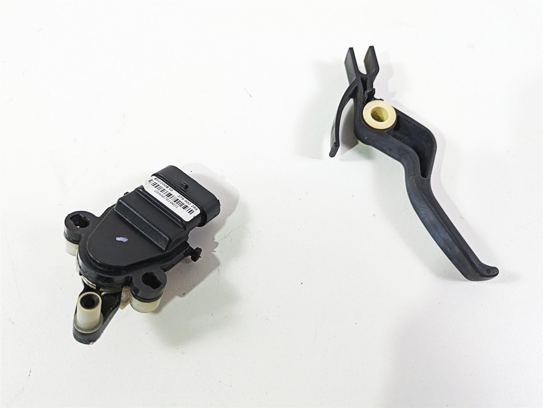 2010 Sea-Doo 4-Tec RXT 215 Left Hand Throttle Position Sensor & Lever 278002284 | Mototech271