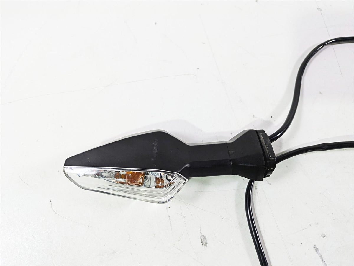 2022 Kawasaki ZR900RS Cafe Rear Blinker Turn Signal Set 23037-0537 23037-0538 {{ shop.shopifyCountryName }} - Mototech271